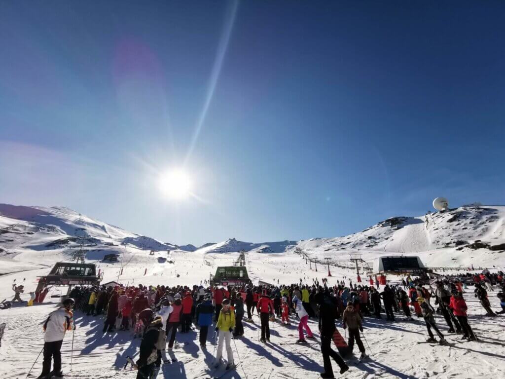 Snowboarding in der Sierra Nevada