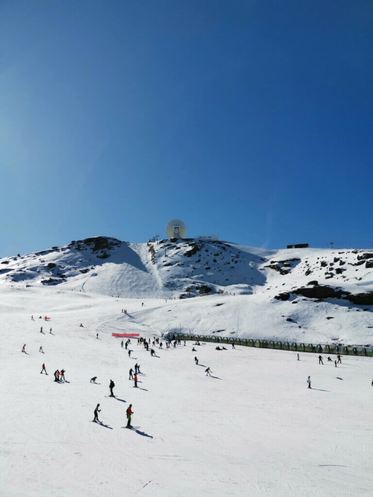 Snowboarding in der Sierra Nevada